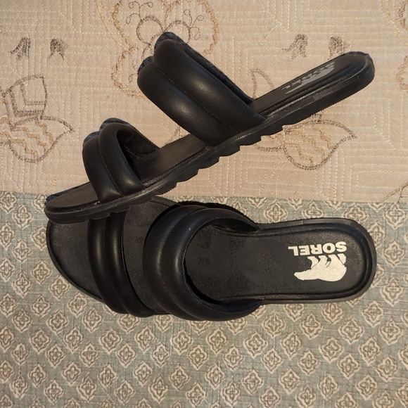 Sorel sandals 🩴 - Picture 2 of 3
